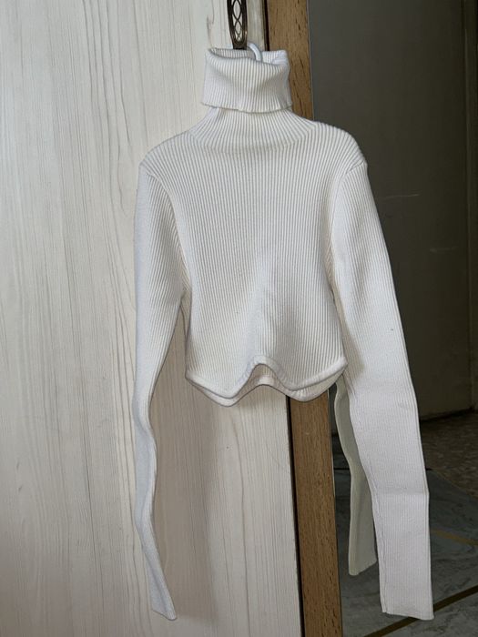 Продам женскую одежду……..