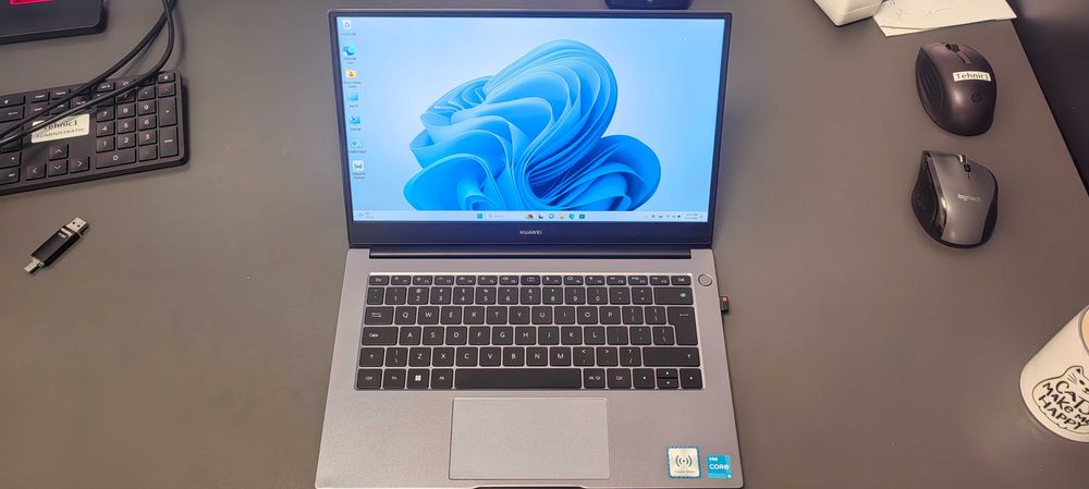 Laptop Huawei MateBook D14