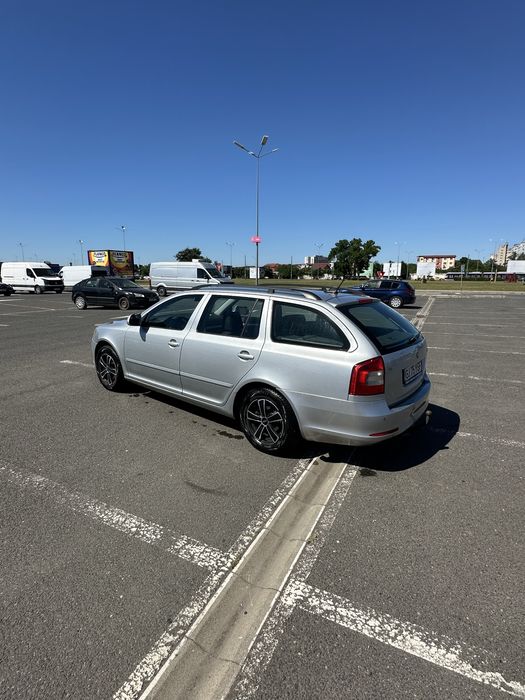 Vand Skoda Octavia 2 facelift 2011, 1.6 tdi, DSG automata