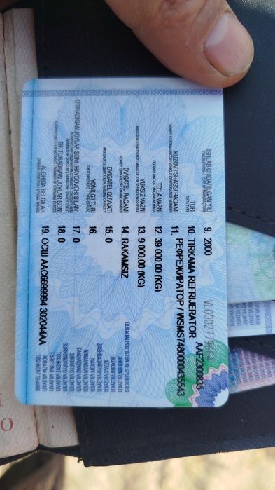 Ивеко тягачг сотилади