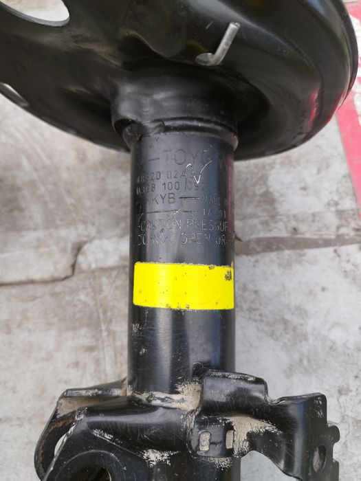 передние стойки на автомобиль