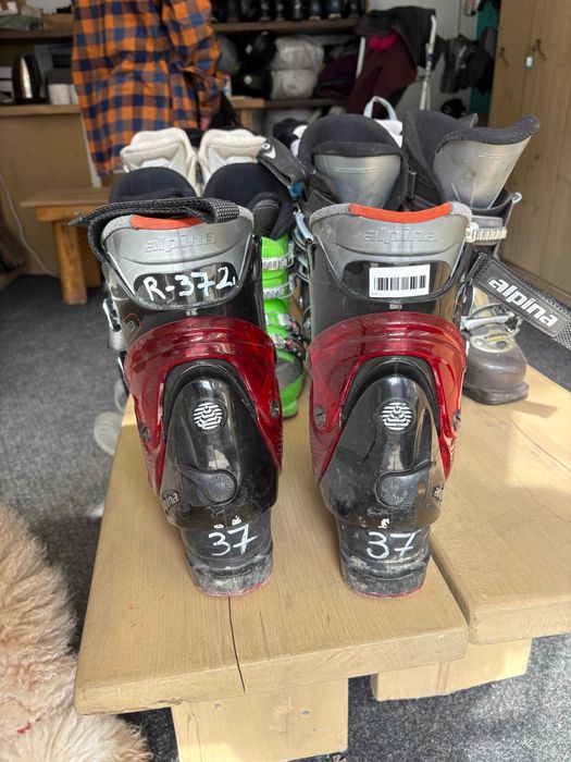 Ски обувки различни модели 40-40.5 номер