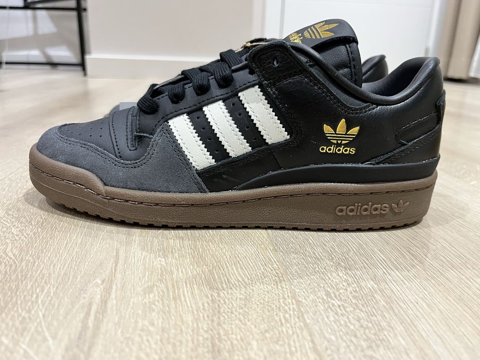 Нови кожени маратонки Adidas