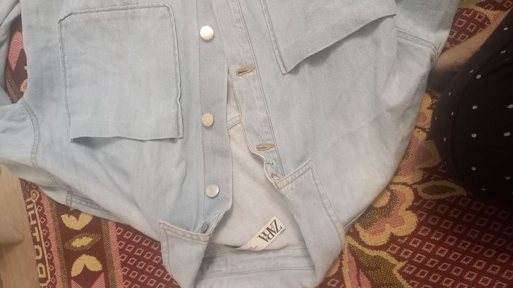 Продам рубашку джинсовую
