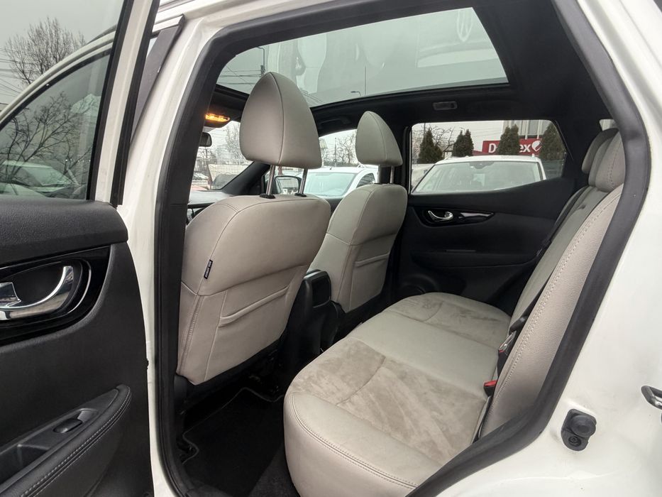Nissan Qashqai 4x4 Tekna editie limitata, full Led, camere 360, rate!!