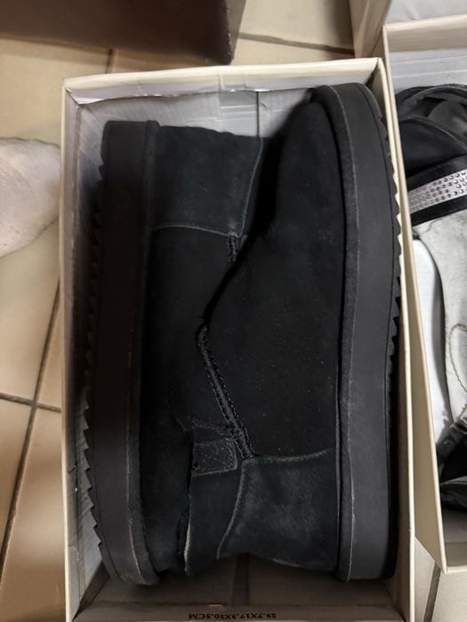 Продаю обувь по 2000 тенге