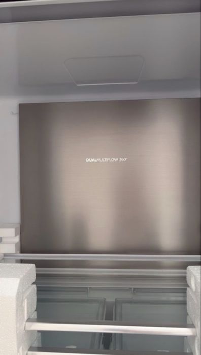 Холодильник Gorenje NRM8181UX серый