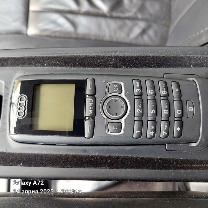 Телефон за АУДИ 2005 - 2010г