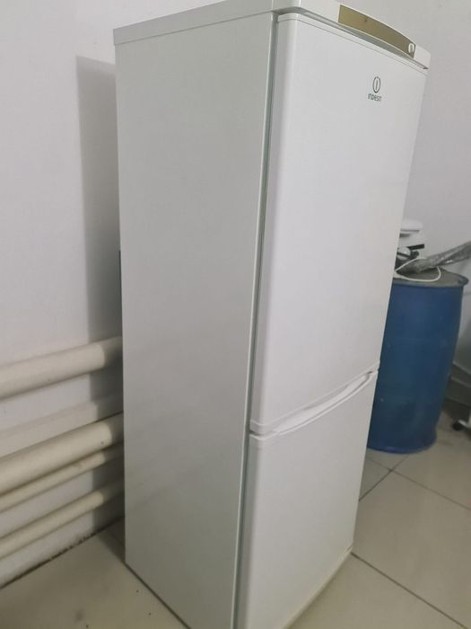 Продается холодильник