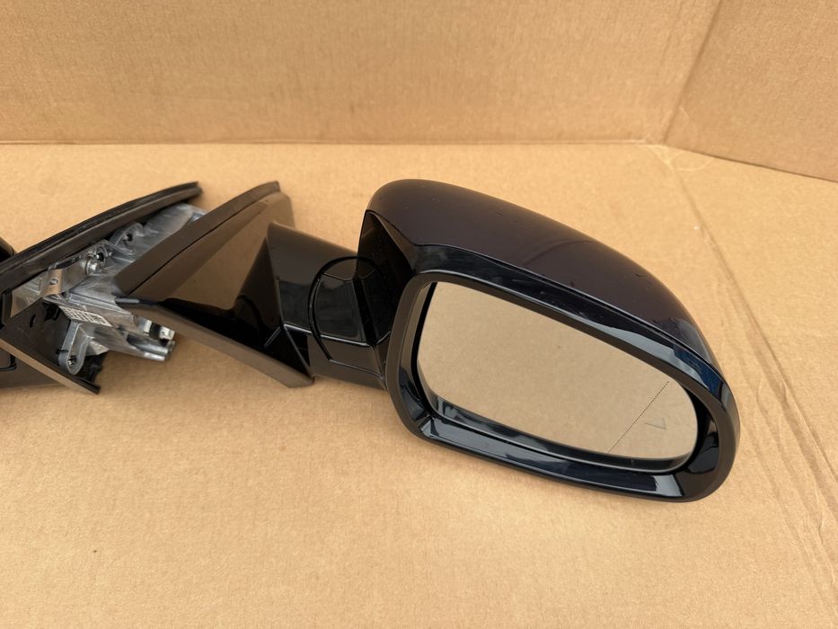 Oglinzi, Oglinda stanga / Oglinda dreapta BMW X6 G06 2019-2026