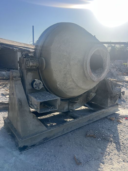 Бетомешалка , бетосместитель 1м3