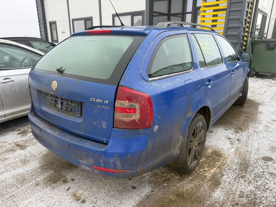 Dezmembrez / Dezmembrari / Piese / Accesorii Skoda octavia 2 fl 2009 1.9 BXE albastra