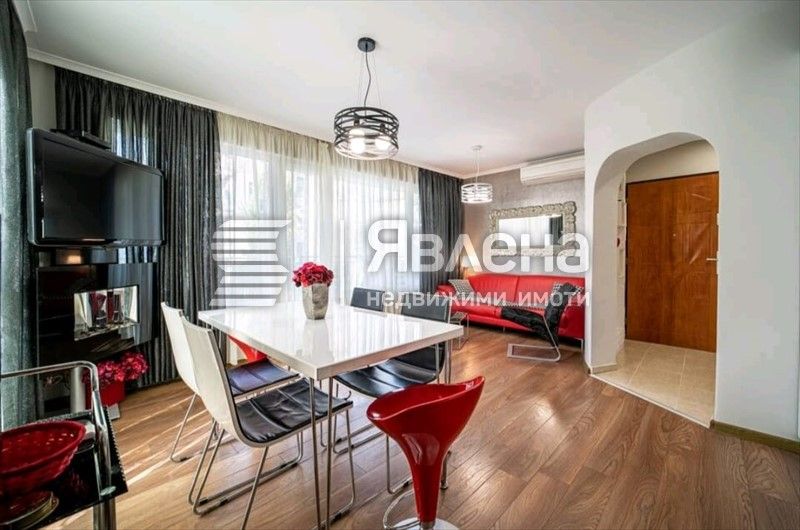 Дава се под наем Тристаен апартамент в Варна, Аспарухово - 110 кв.м за 700 € - Снимка #3