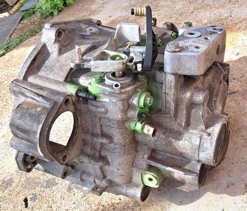 Cutie viteze Volkswagen Motor 2.0  Ambreaj cu 2o.oookm