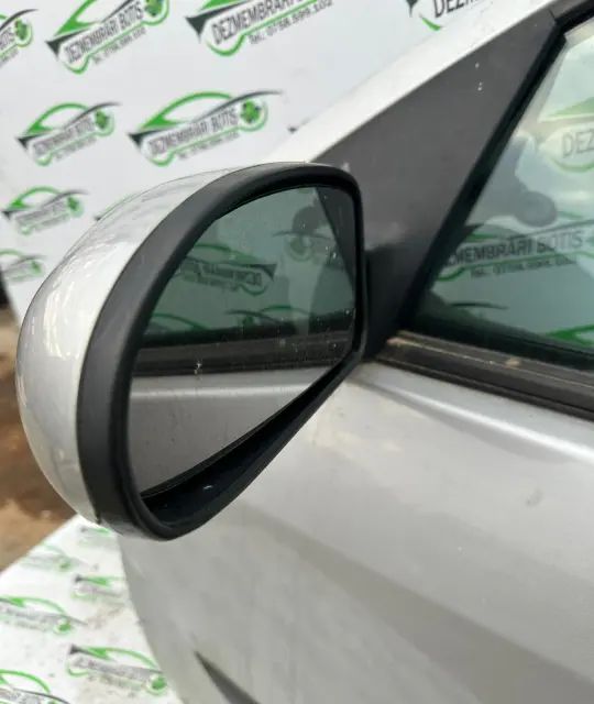 Usa / Portiera fata stanga Ford Focus 2002 1.8 TDCi MT (101 hp)