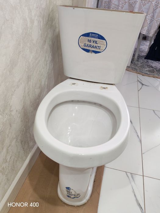 Продам унитаз б/у под стройку