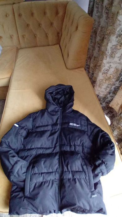 Черно  Зимно яке Nike