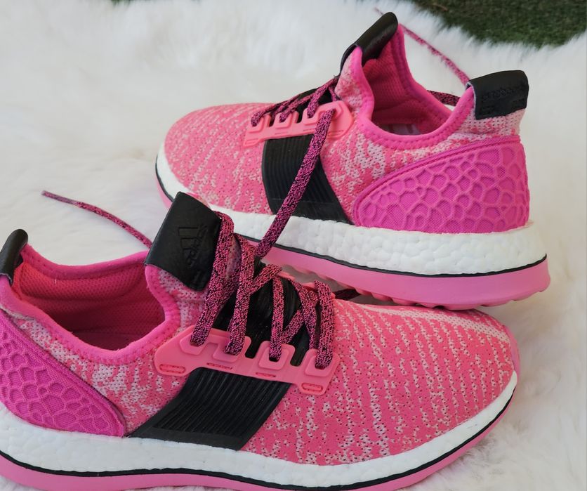 Adidas оригинални дамски сникърси 37 1/3