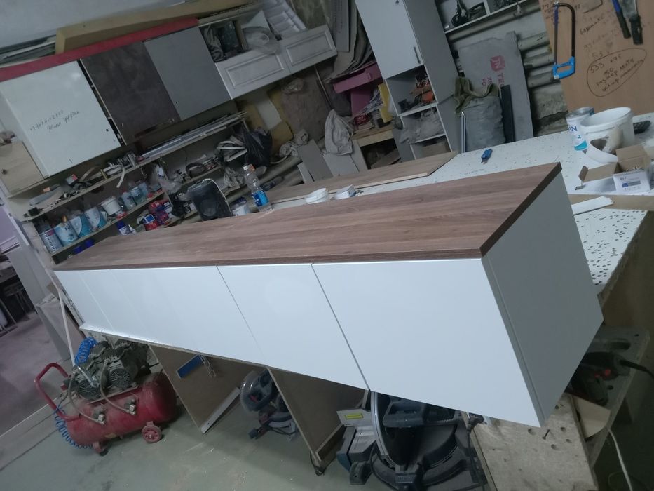 Продам ТВ тумбы подвесные