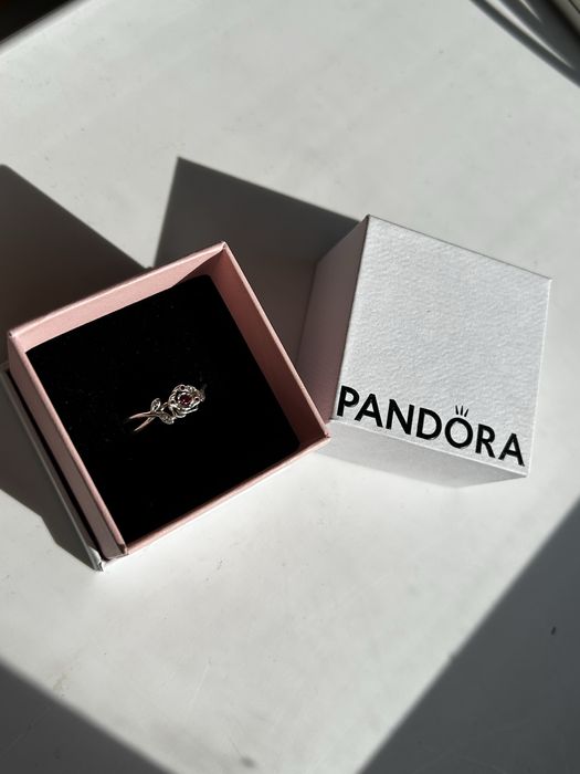 Кольцо Pandora «Роза Бель»