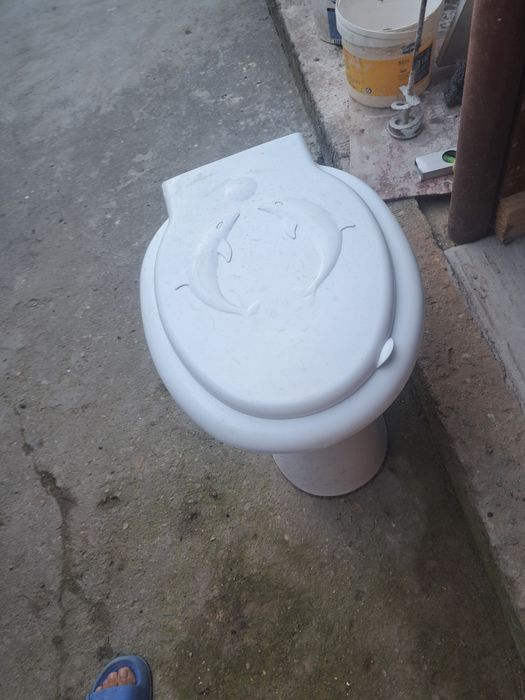 Wc-ul second-hand