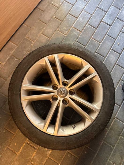 Opel Insignia 2016 limuzina