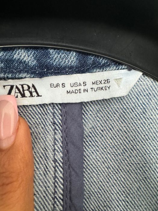 Кожена риза от еко кожа и блейзер на Zara