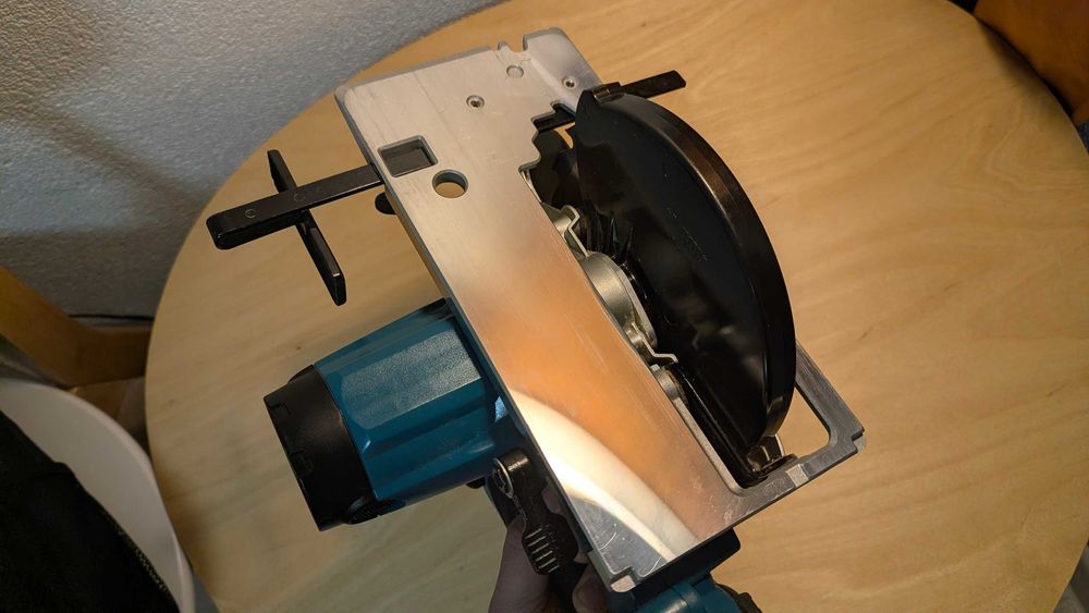 Fierastrău circular - Makita DSS611Z - nou