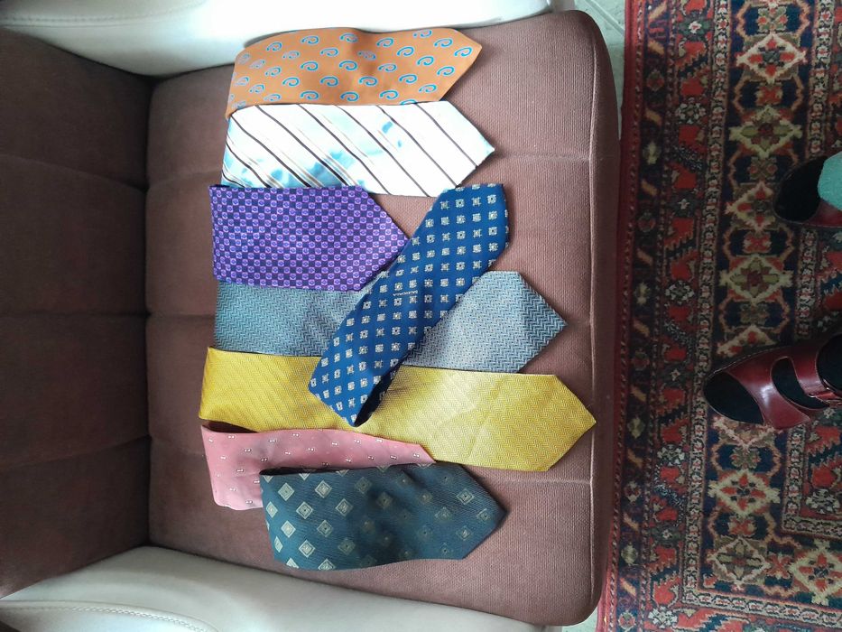 Голям избор от мъжки вратовръзки