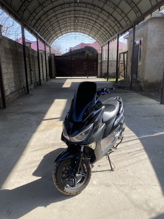 Продаю мопед макси