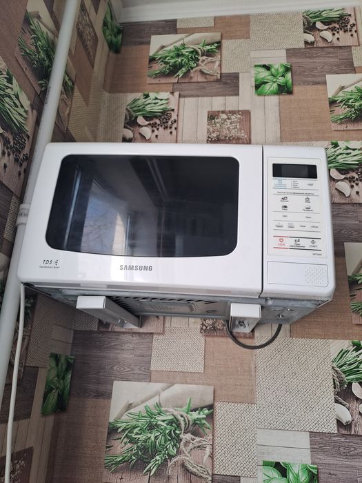 Микроволновка рабочий