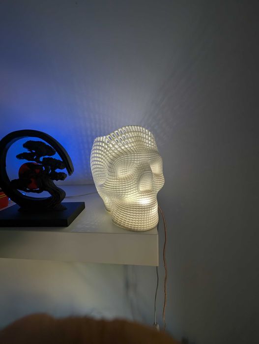 Lampa decorativa craniu design 3D Wireframe – Lumina LED USB