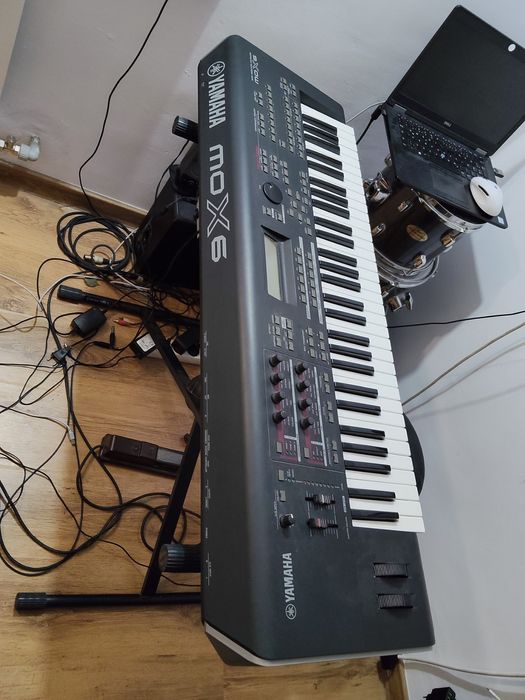 Yamaha MOX 6 синтезатор