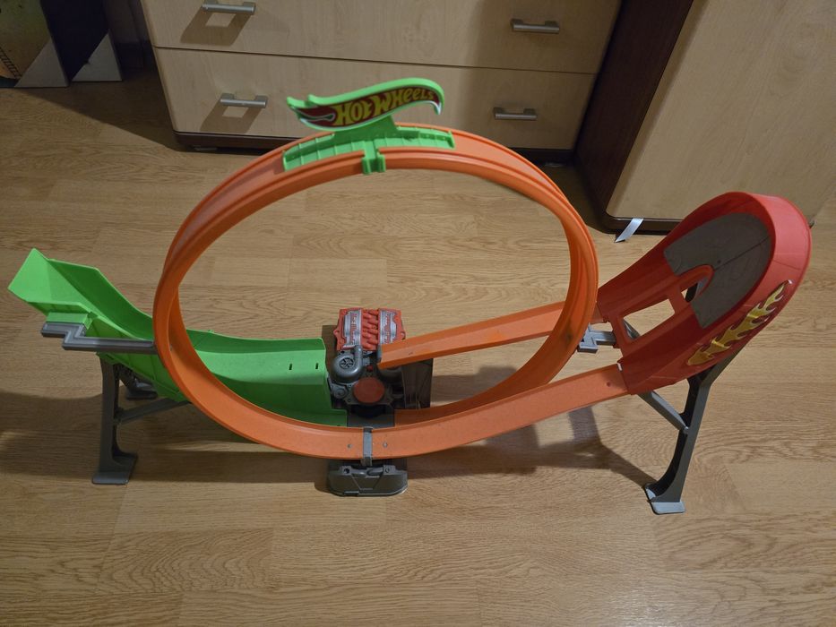 Писта Hot Wheels