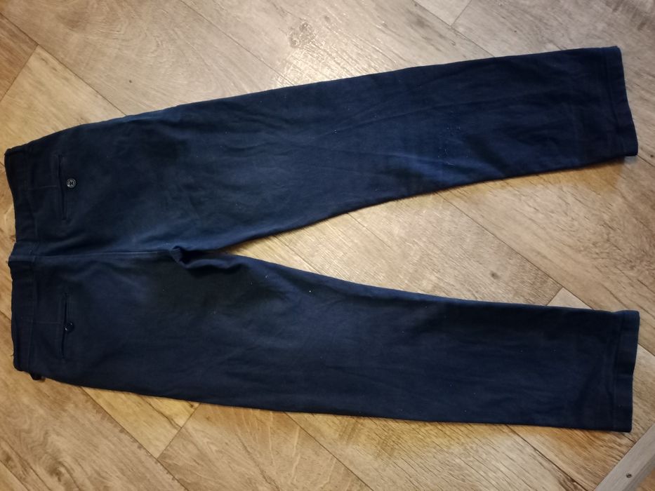 Школьные брюки и джинсы