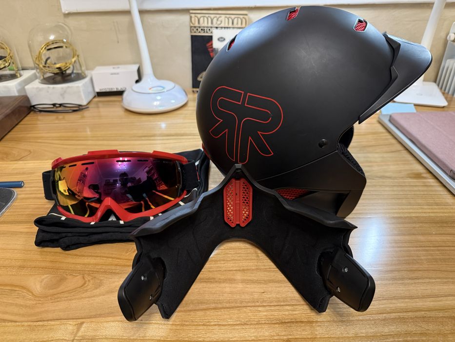 Casca Ski Ruroc RG1-DX Black Inferno