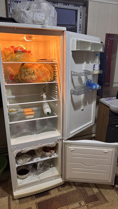 Холодильник техника