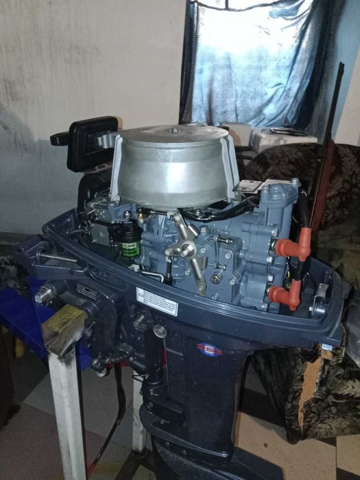 Продам двигатель на лодку SEATAN 20
