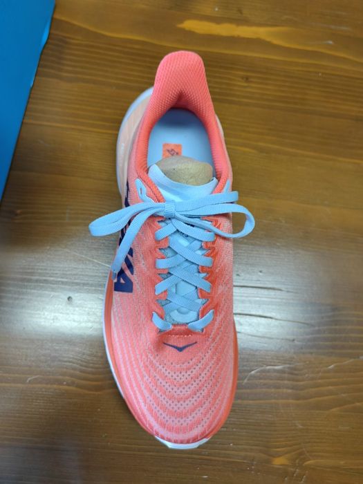 Hoka one one w mach 5