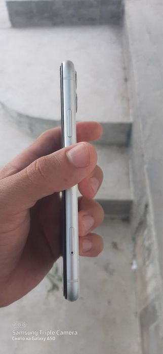 Iphone 11 ozi 64 Gb. VC/A zo'r holatda. Sim registratsiya qilingan.