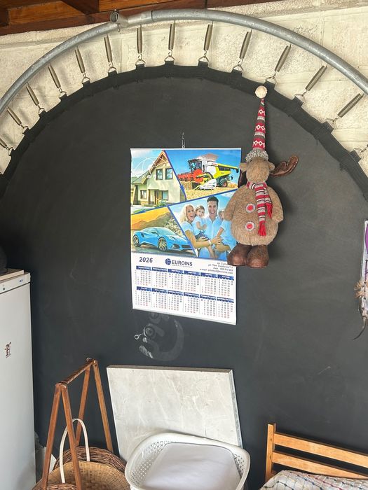 Детски батут в отлично състояние / подарък голям надуваем басейн