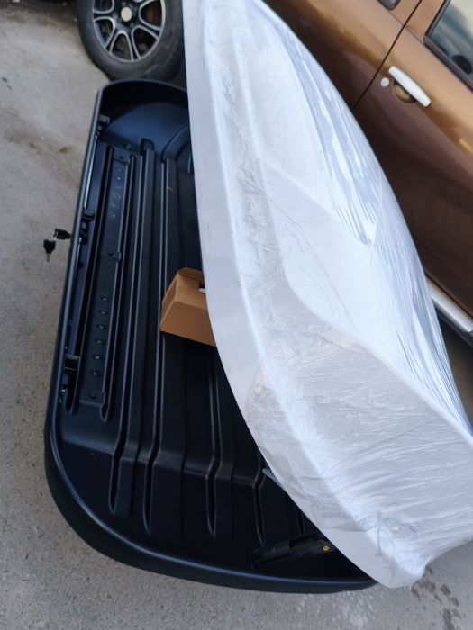 Автобокс белый 650л.