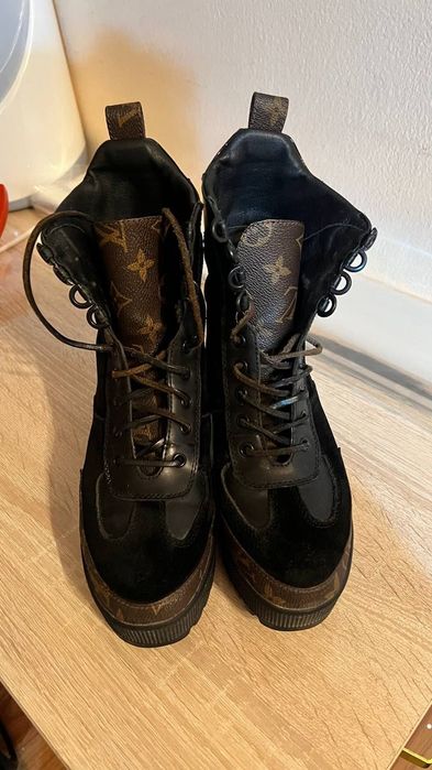 Женская обувь. 35 размер