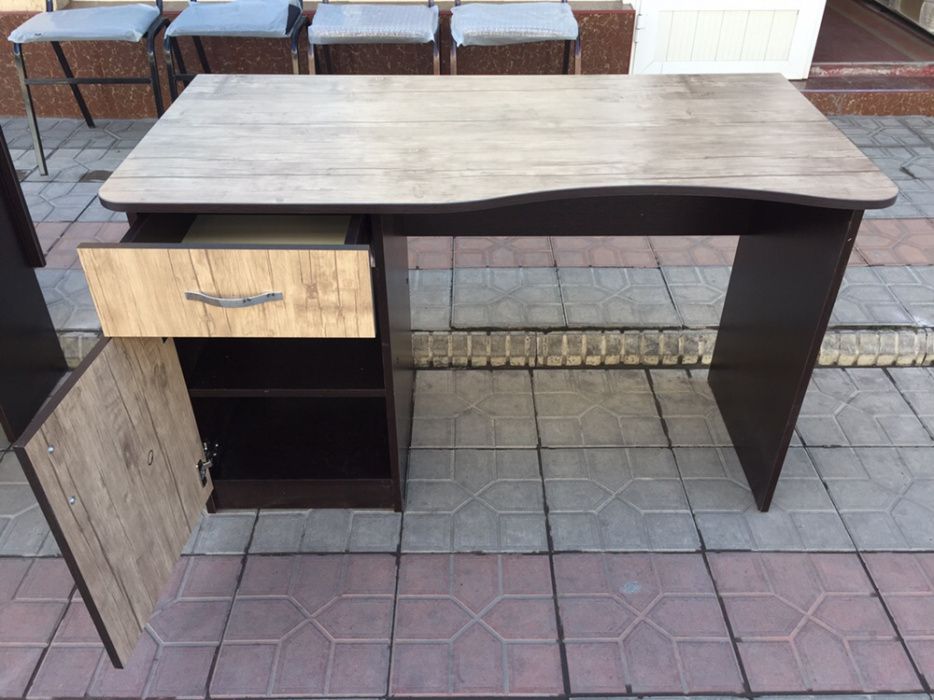 Письменный стол 750.000