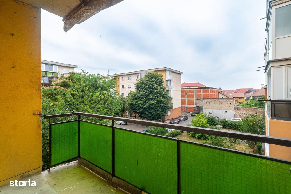 Apartament spațios cu 4 camere, etaj 2 – Zona Boul Roșu 0% COMISION — fotografia 3