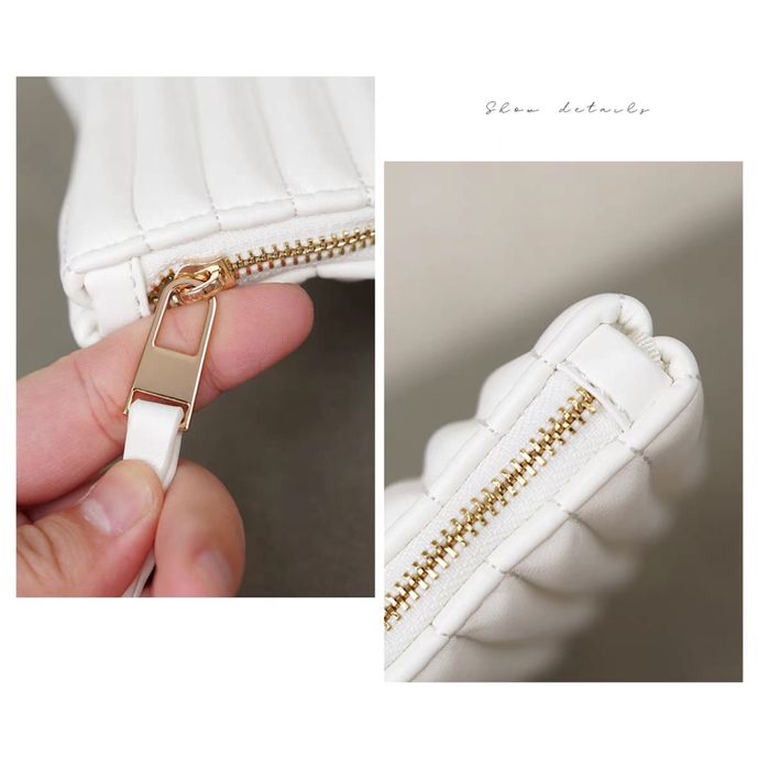 Красивый белый клатч