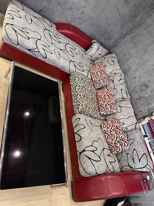 Диван/Холна гарнитура/ маса