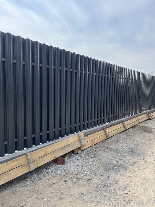 Установка штакетник