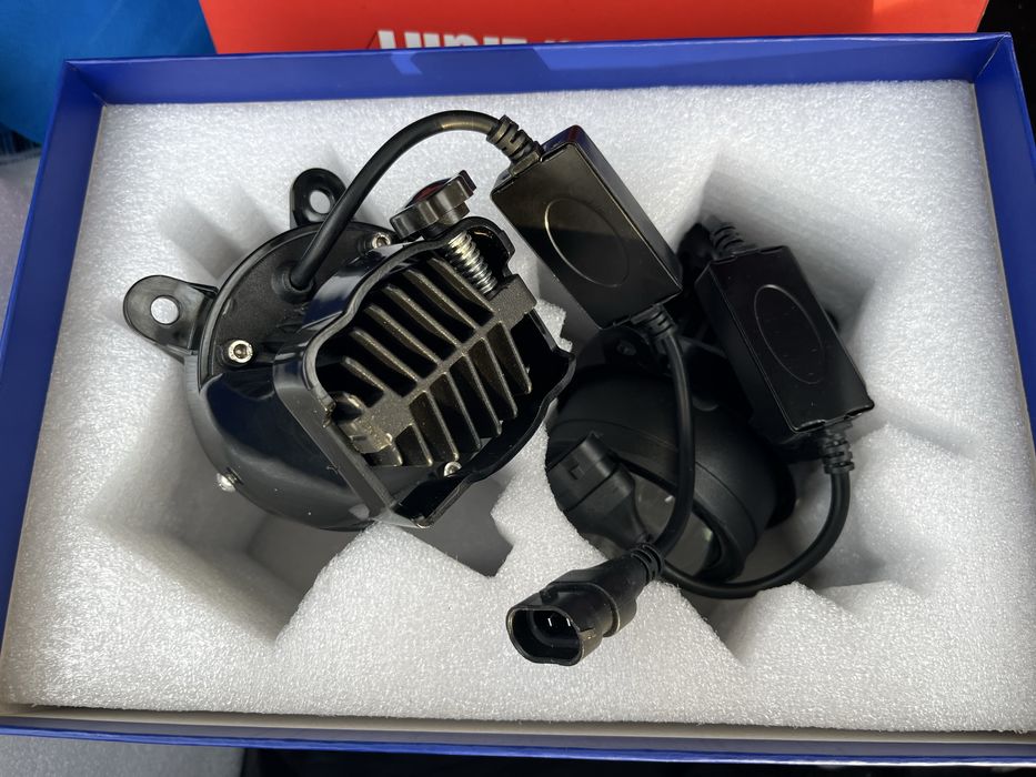 Продам новые противотуманные фар