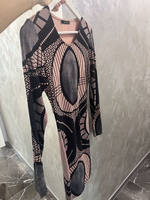 Рокля с кристали